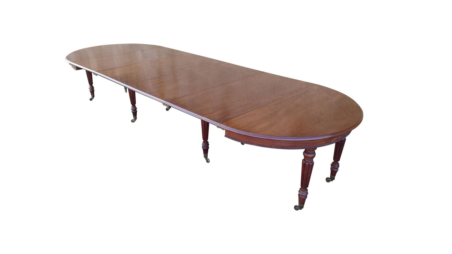 Early 19th Century Antique Extending Mahogany Dining Table Made By Gillows Of Lancaster and London