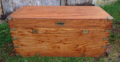 Great Quality Early 20th Century Travelling Coffer Chest