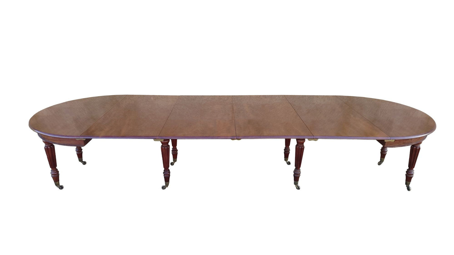 Early 19th Century Antique Extending Mahogany Dining Table Made By Gillows Of Lancaster and London