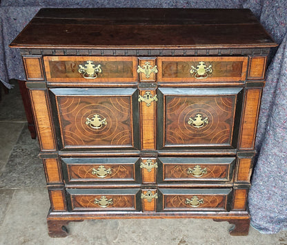 Oyster Veneer Chest of Drawers