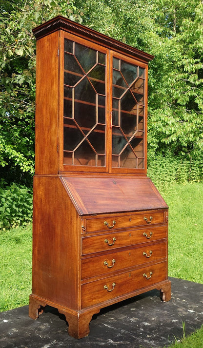Great Proportion Tall And Slim 18th Century Bureau Bookcase