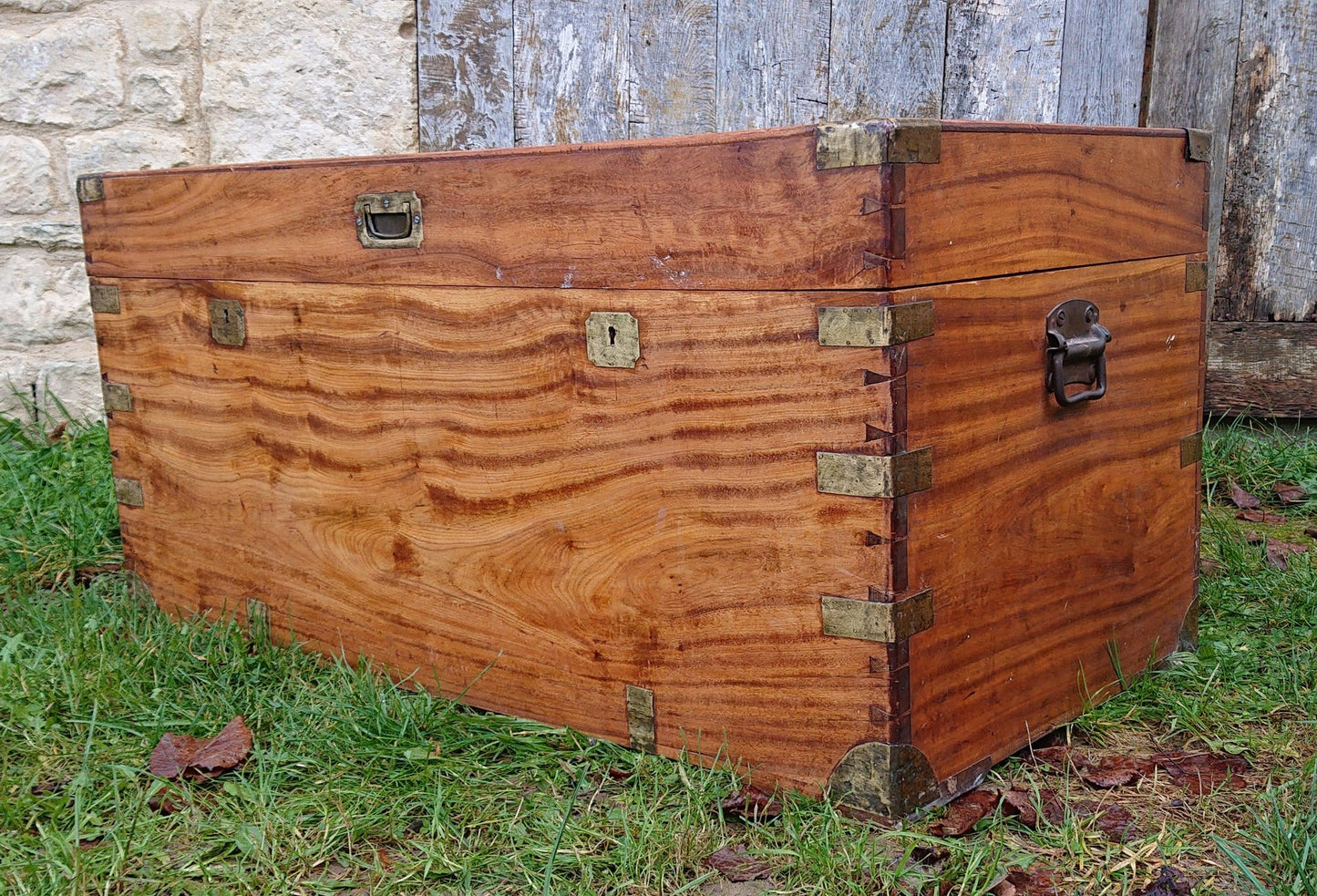 Great Quality Early 20th Century Travelling Coffer Chest