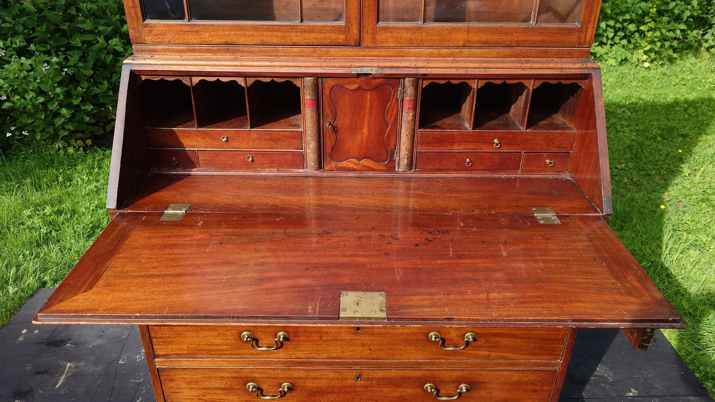 Great Proportion Tall And Slim 18th Century Bureau Bookcase