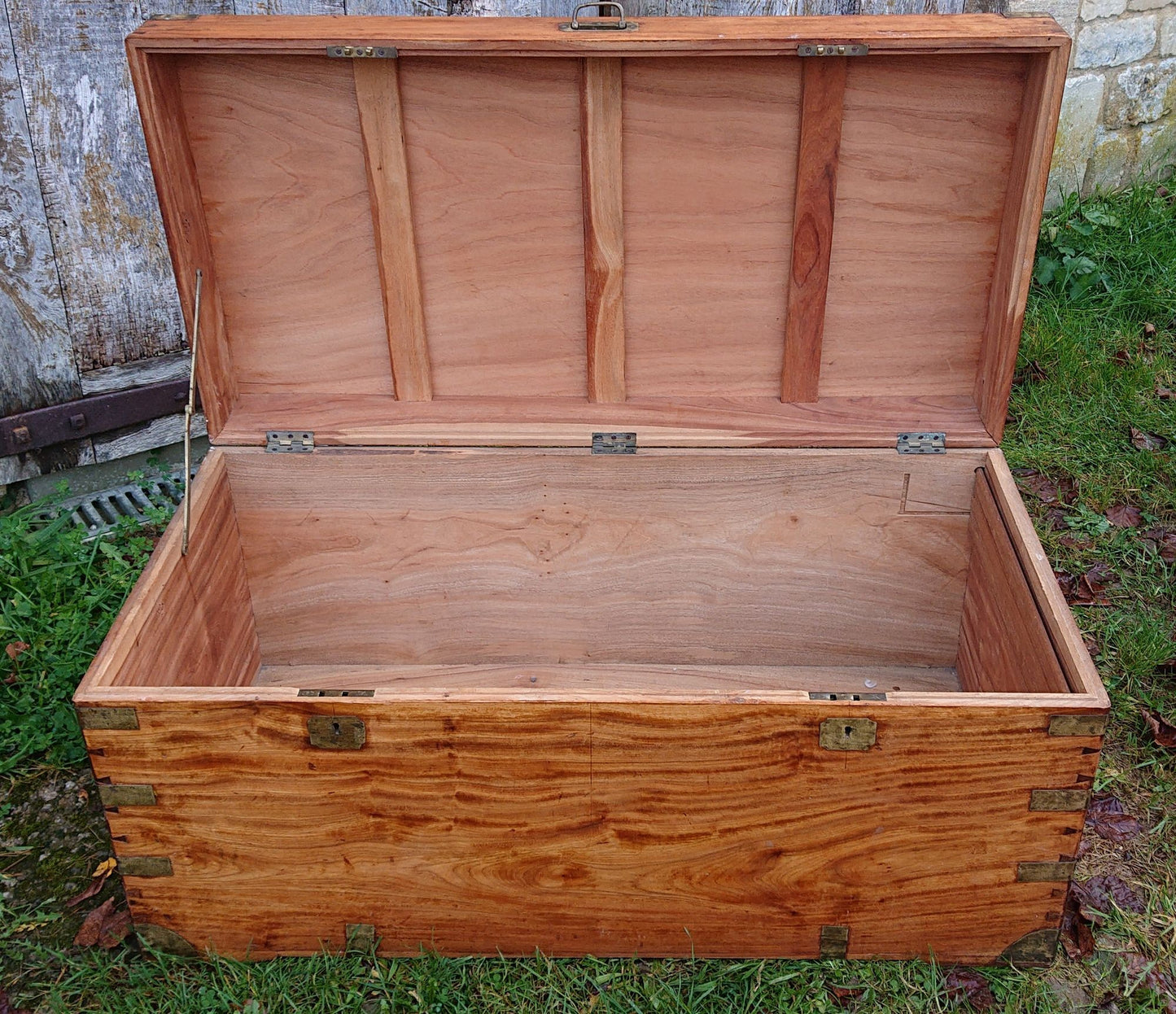 Great Quality Early 20th Century Travelling Coffer Chest